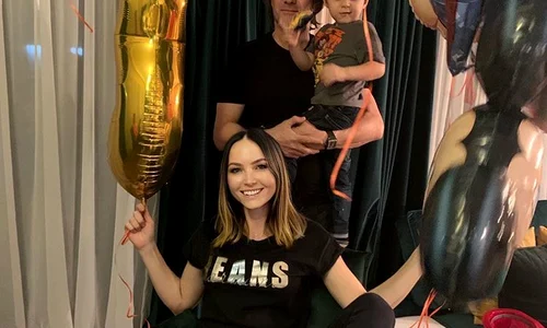 1 fiul lui marian ionescu octavia geamanu muzica pictura 2 jpg jpeg