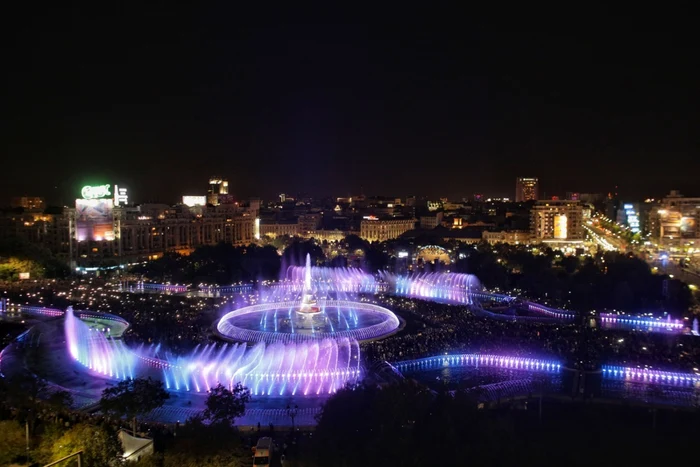 Fântânile din Piaţa Unirii FOTO Inquam Photos Octav Ganea