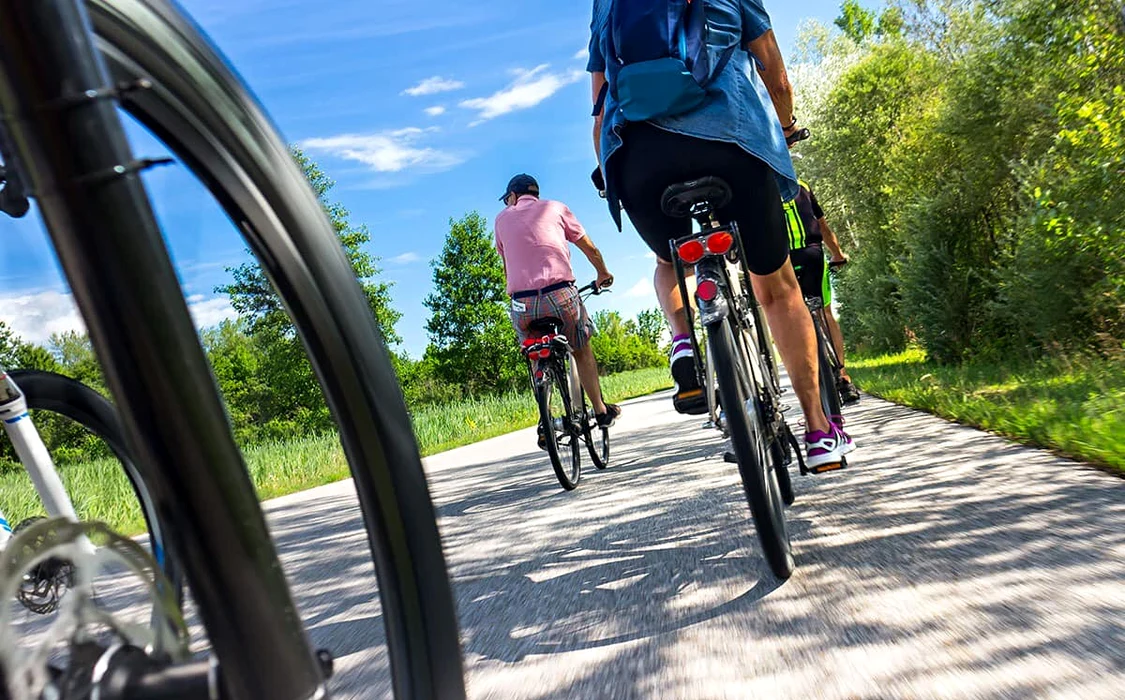 Pistă de bicicliști, între un lac și o pădure, în județul Galați FOTO: Consiliul Județean Galați