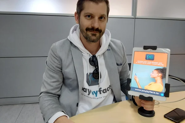 PayByFace sau cum să plătești rapid cu un selfie