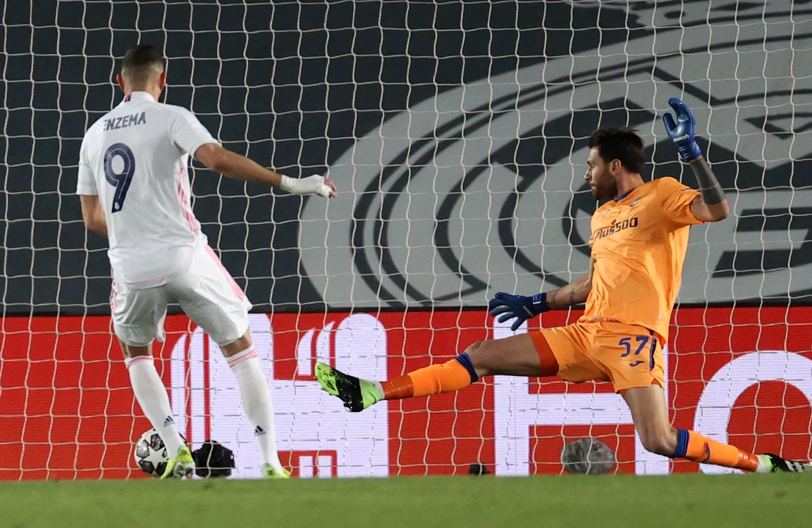 
    Karim Benzema a marcat un gol și a mai ratat o mare ocazie în meciul cu AtalantaFoto: EPA-EFE  