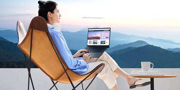 Asus UX5304 3 jpg