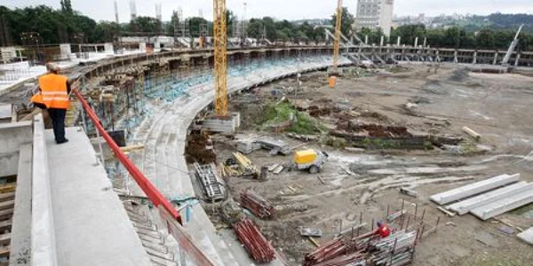 Lucrările la noul Stadion Municipal sunt în toi