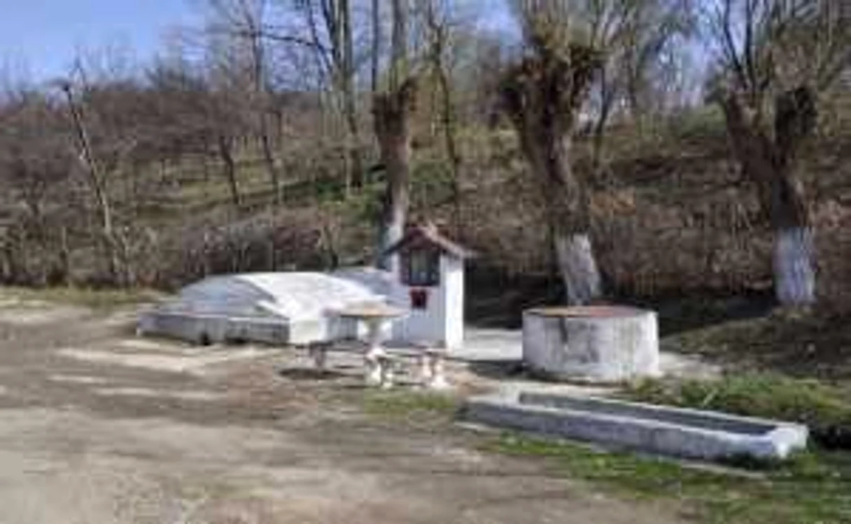 Legenda spune că după bătălia de la Finta, Lupu şi Basarab s-au întâlnit pentru împăcare la o fântână din comuna Aninoasa, sat Viforâta