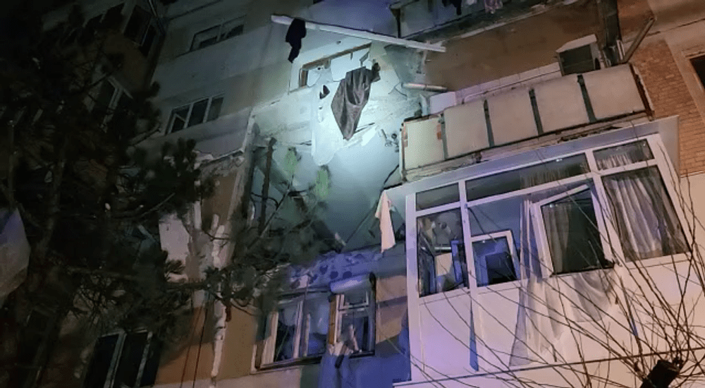 Cea mai puternică explozie produsă în Suceava în ultimii 20 de ani: un bărbat a fost aruncat de suflu de la etajul doi VIDEO