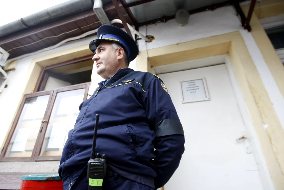 Angajaţii de la Penitenciarul Timişoara poartă doliu