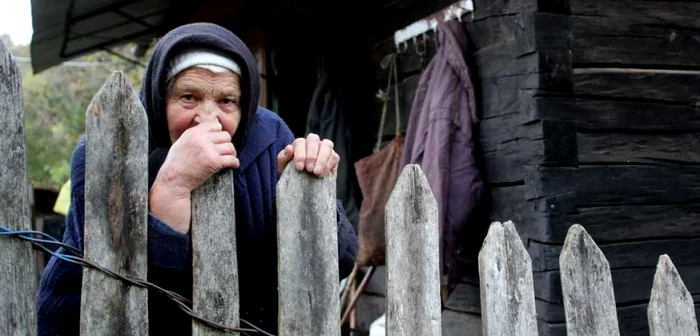 Maria Gheorghesc locuieşte în Alun, unul dintre satele aproape părăsite. FOTO: Daniel Guţă. ADEVĂRUL