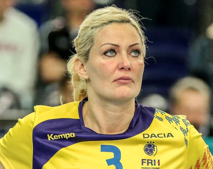 Crina Pintea, cu două ratări de pe semicerc, şi-a asumat acest eşec FOTO Mediafax