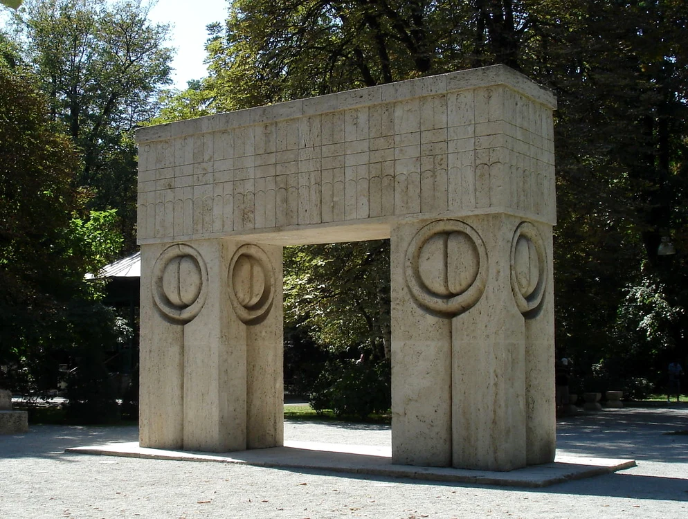„Poarta Sărutului”/FOTO: Wikipedia
