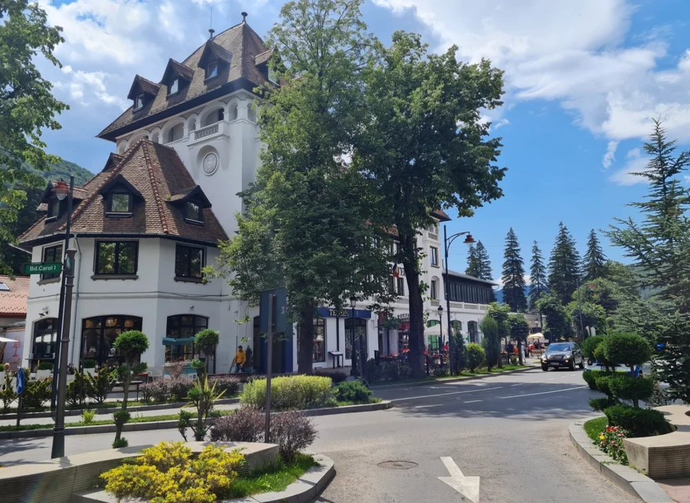 O parcare supraetajată va afecta zona istorică din Sinaia