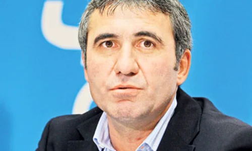 «Regele» i a făcut din nou praf pe federali jpeg
