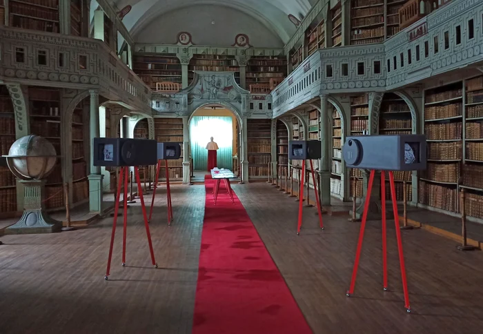 Aula Magna a Bibliotecii Batthyaneum din Alba Iulia FOTO Adevărul