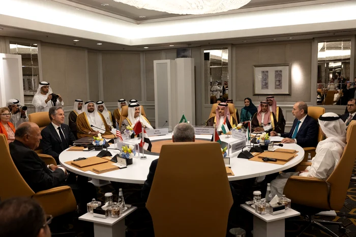 Negocieri pentru eliberarea ostaticilor în Qatar FOTO PROFIMEDIA