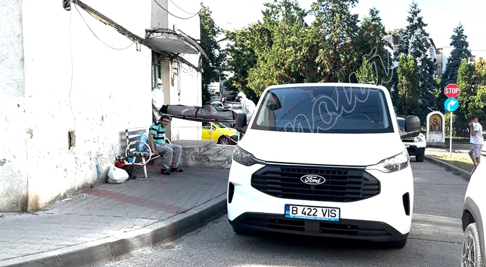 Vecinii s-au mobilizat pentru a-i organiza înmormântarea. FOTO: captură video Vremea Nouă
