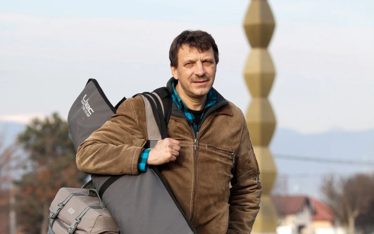 Horia Muntenuş, imagine din timpul realizării documentarului, la Târgu Jiu  FOTO arhivă personală