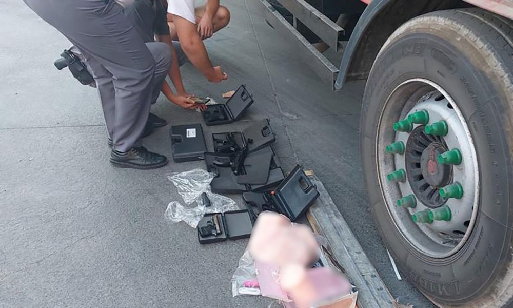 Trafic cu arme neletale prin punctul de trecere a frontierei de la Isaccea VIDEO 