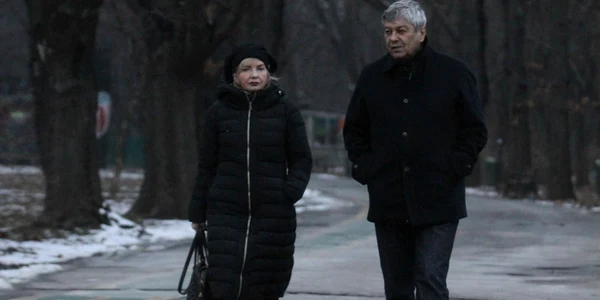 Neli și Mircea Lucescu, la o plimbare prin Herăstrău, în 2018 jpeg