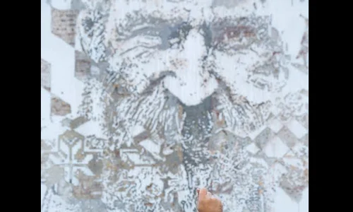 „Arta de stradă are puterea să schimbe o societate“ – interviu cu VHILS jpeg
