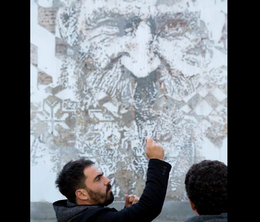 „Arta de stradă are puterea să schimbe o societate“ – interviu cu VHILS jpeg