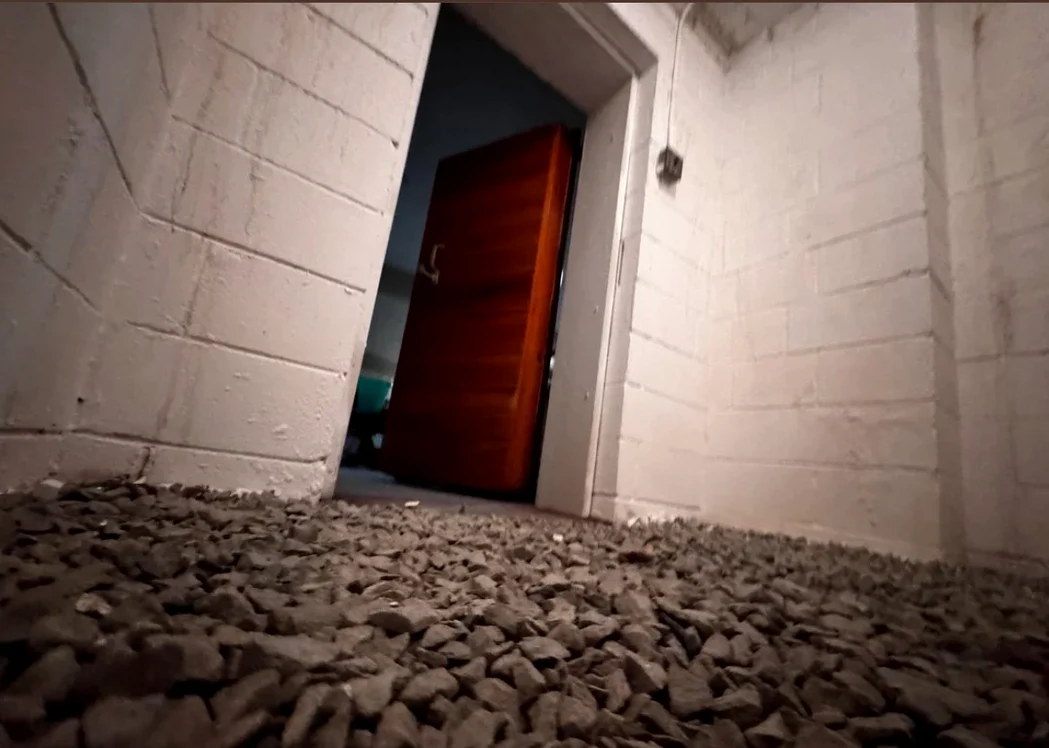 O cameră misterioasă descoperită în subsolul unei case FOTO: Reddit