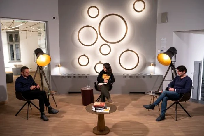 noaptea muzeelor mobius gallery jpg jpeg