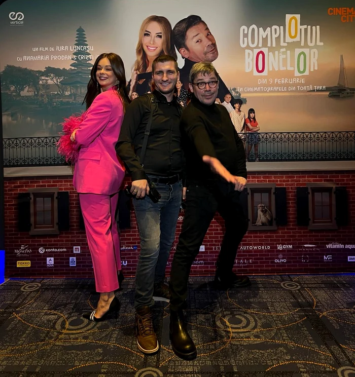 Marius Grosu și actorii din Complotul Bonelor SURSA Marius Grosu