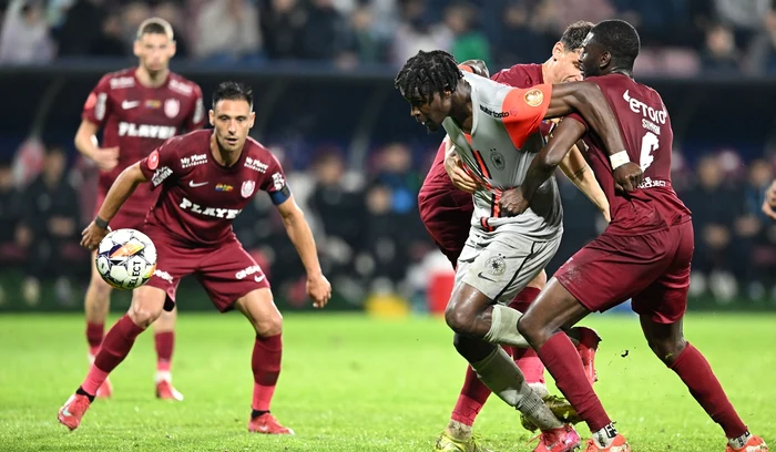 CFR Cluj a obținut un punct din ultimul meci al sezonului cu FCSB (FOTO: Sportpictures)