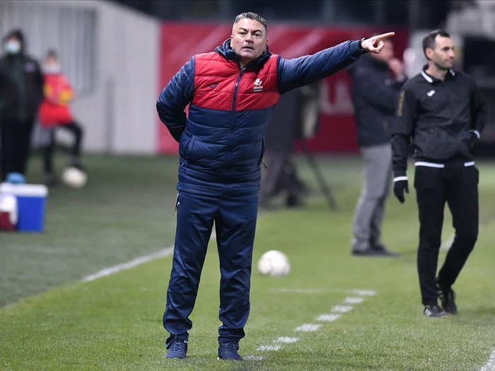 Ilie Stan a rămas fără jucători din cauza pandemieiFoto: sportpictures.eu