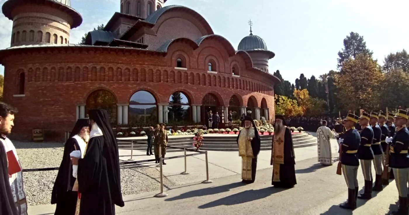 necropola regala curtea de arges