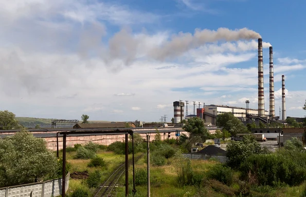 Termocentrală din Ucraina. © Raimond Spekking / CC BY-SA 4.0 (Wikimedia Commons)