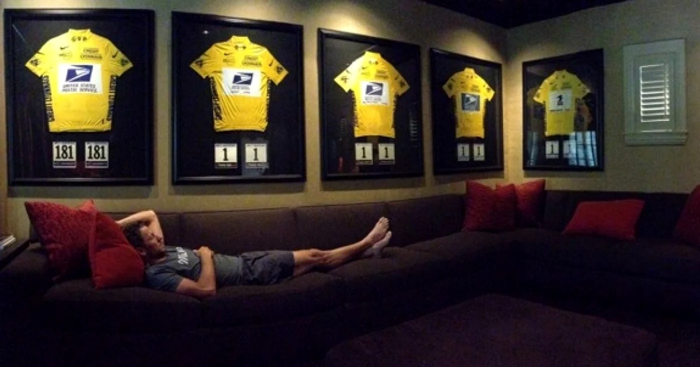 Lance Armstrong, unul dintre cei mai controversaţi oameni din ciclism FOTO Arhivă personală/Twitter
