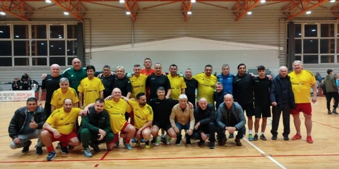 Ionel Gnea a fost susținut de către foștii colegi de breaslă  Foto/Monitorul Expres 