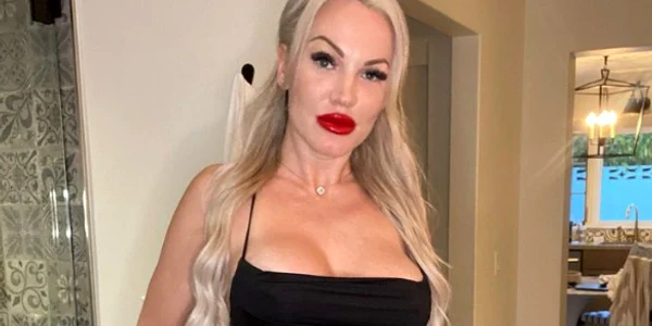 O profesoară de 35 de ani, din Canada, a fost concediată după ce a refuzat să și închidă contul OnlyFans FOTO Instagram  png