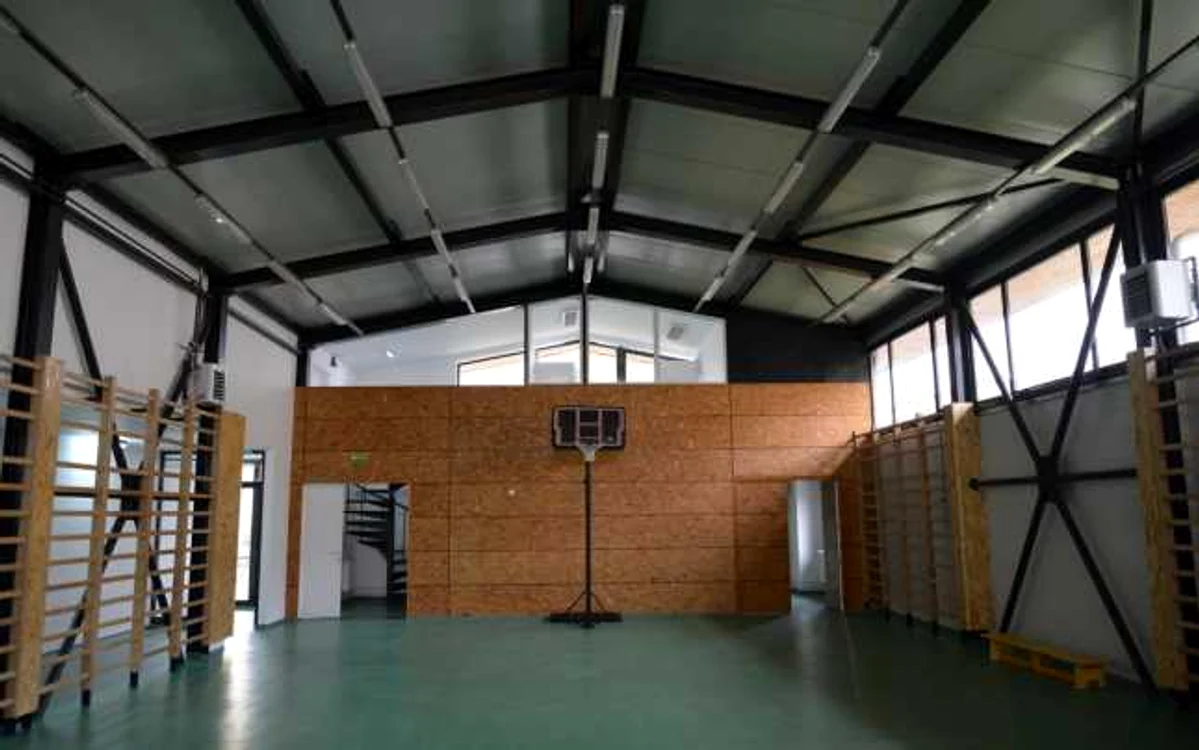 Sala va avea teren de baschet şi handbal. FOTOAndrei Paul
