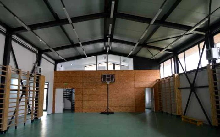 Sala va avea teren de baschet şi handbal. FOTOAndrei Paul