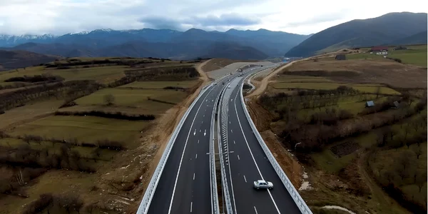 Cele mai recente imagini cu lotul I al Autostrăzii Sibiu Pitești înainte de deschidere Sursă YouTube Radu Ignat jpg