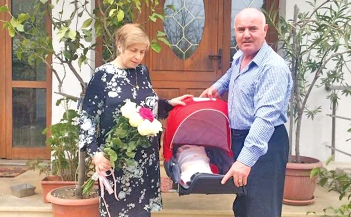 Marcela şi Dorin Bucă  au devenit anul trecut  părinţii unei fetiţe:  Andreea Gabriela