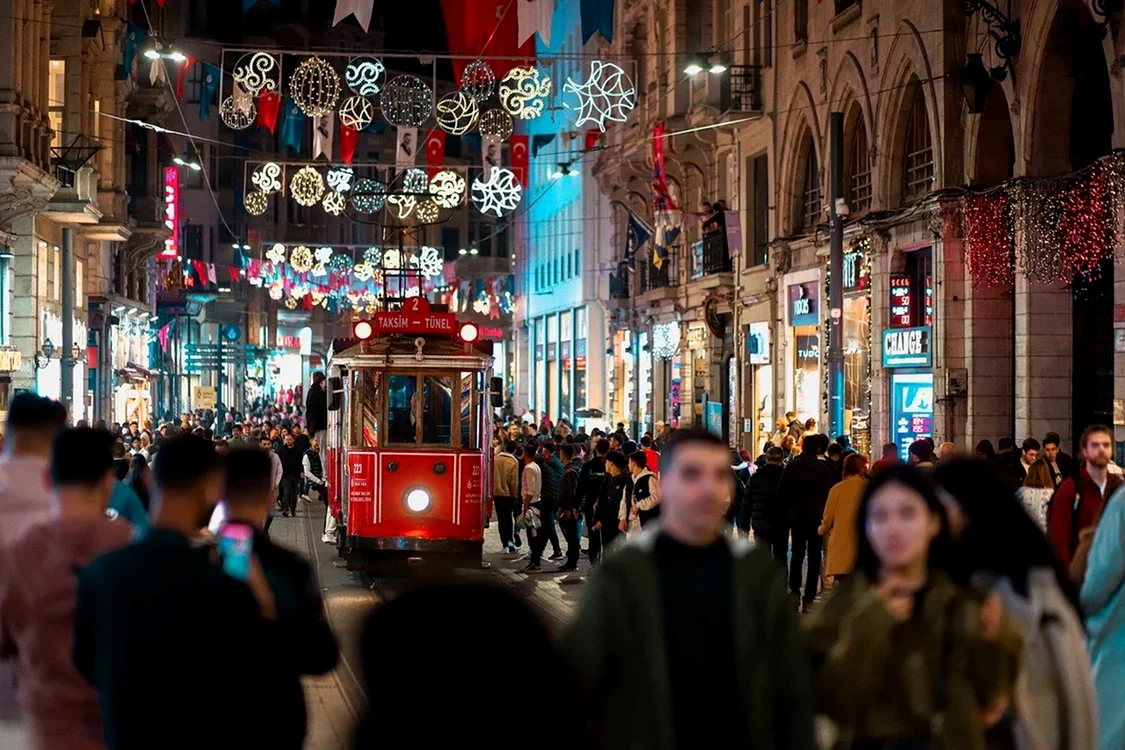 Milioane de oameni vizitează Istanbulul în fiecare an / foto: Unsplash