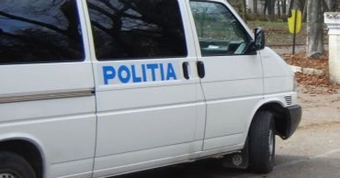 Poliţiştii ar putea „boicota” alegerile - Revista presei interne