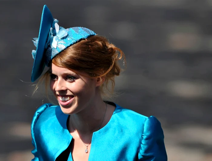 
    Ca membră a familiei regale, Beatrice nu va scăpa de obligaţiile impuse de protocol  