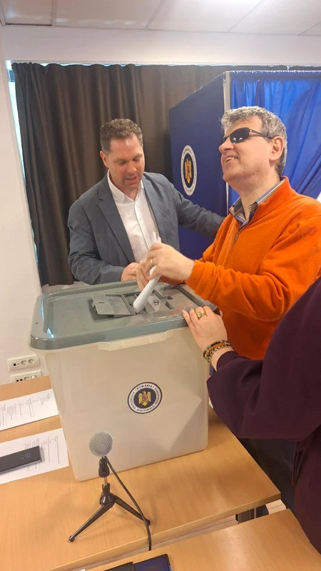 FOTO: Facebook / Autoritatea Electorală Permanentă