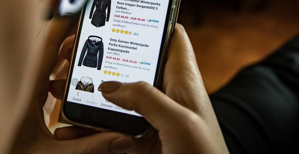 ‘Dopamine Apps’ Go Viral: Millions Order Products They’ll Never Receive