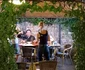 Charlie Ottle filmează, la Târgoviște, pentru serialul „Flavours of Romania”. FOTO Corneliu Ștefan