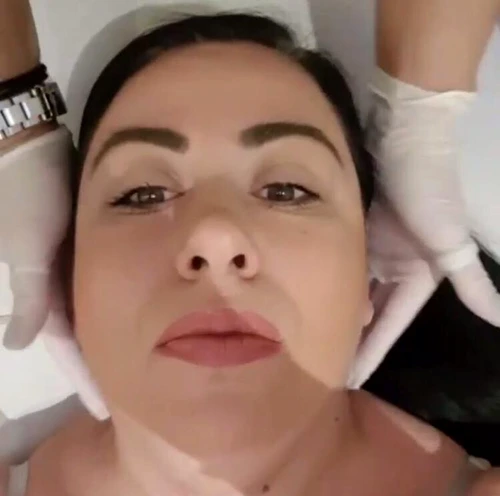 La ce intervenție estetică a apelat Oana RomanFoto Instagram