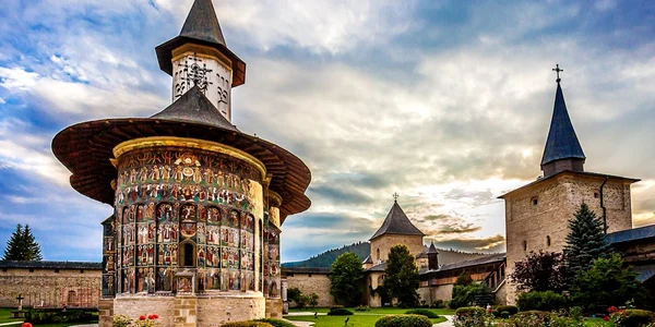 Din presa de altădată: Mănăstirile din Bucovina jpeg