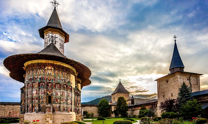 Din presa de altădată: Mănăstirile din Bucovina jpeg
