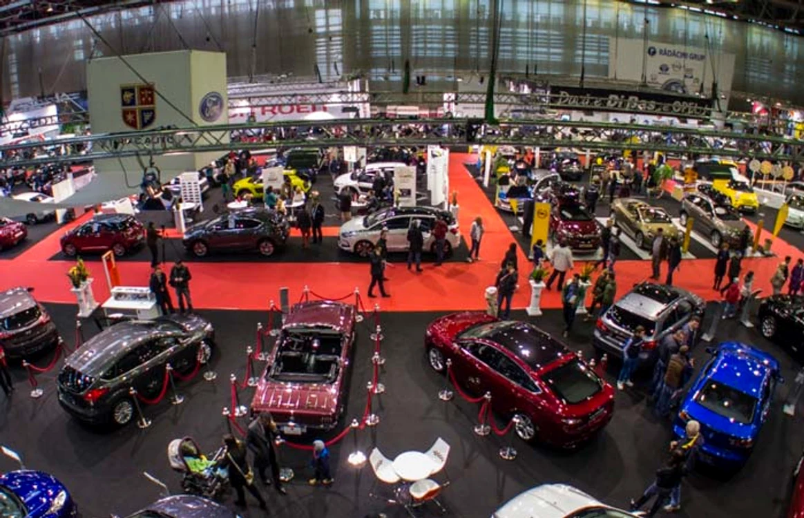 
    Salonul Auto Bucureşti se desfăşoară în perioada 01-11 octombrie 2015 foto: subturat.ro  