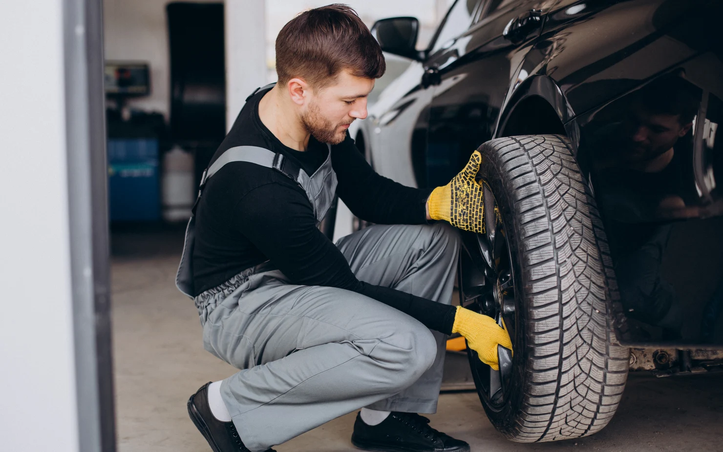 Anvelope all-season sau de iarnă, în sezonul rece? Când trebuie folosite și care sunt mai sigure