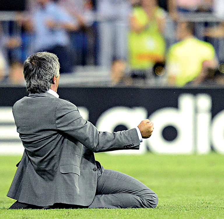 Mourinho s-a bucurat în genunchi