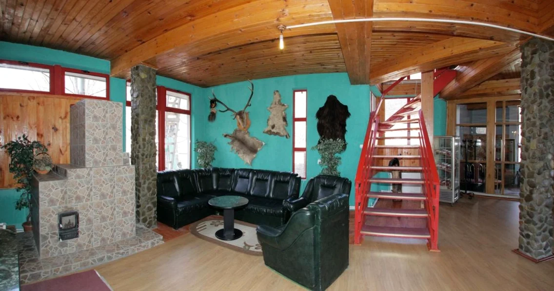 cabana barlogul ursilor